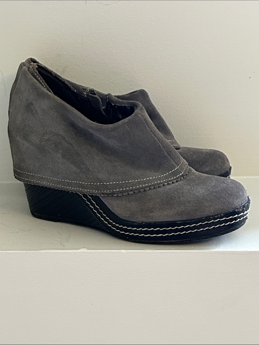 Women's Gray Suede Wedge Booties